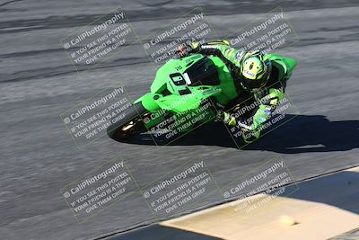 media/Jan-16-2026-CVMA Friday Practice (Fri) [[6f2bf47531]]/5-Racer 4-Trackday1/Session 2 (Bowl)/